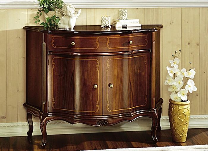 Ladekast met intarsiawerk op de fronten NOTENBOOM