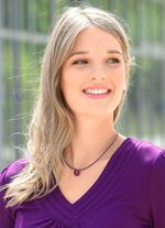 Halsketting met kristallen steen 