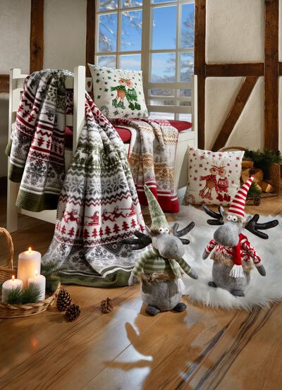 Kussenhoes met rendierpaar in fluweellook 