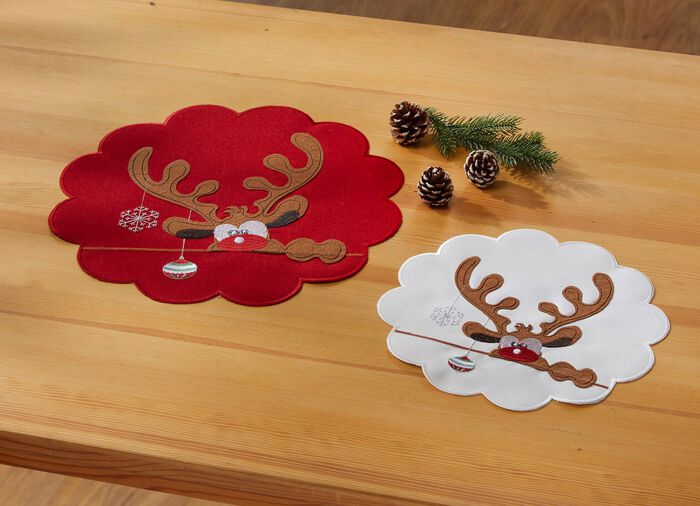 Tafel- en kamerdecoratie met elandmotieven 