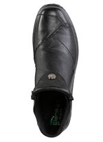 ELENA EDEN laarsje met een subtiele gekreukelde structuur en metalen sieraden ZWART