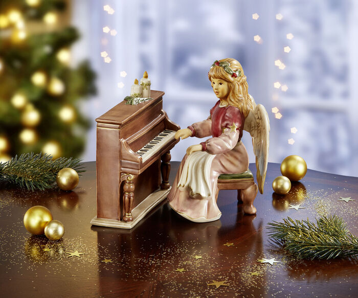 Beschermengel Gloria gemaakt van fijn steengoed 