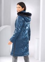 Jas met figuurflatterend quiltwerk in de lengte 