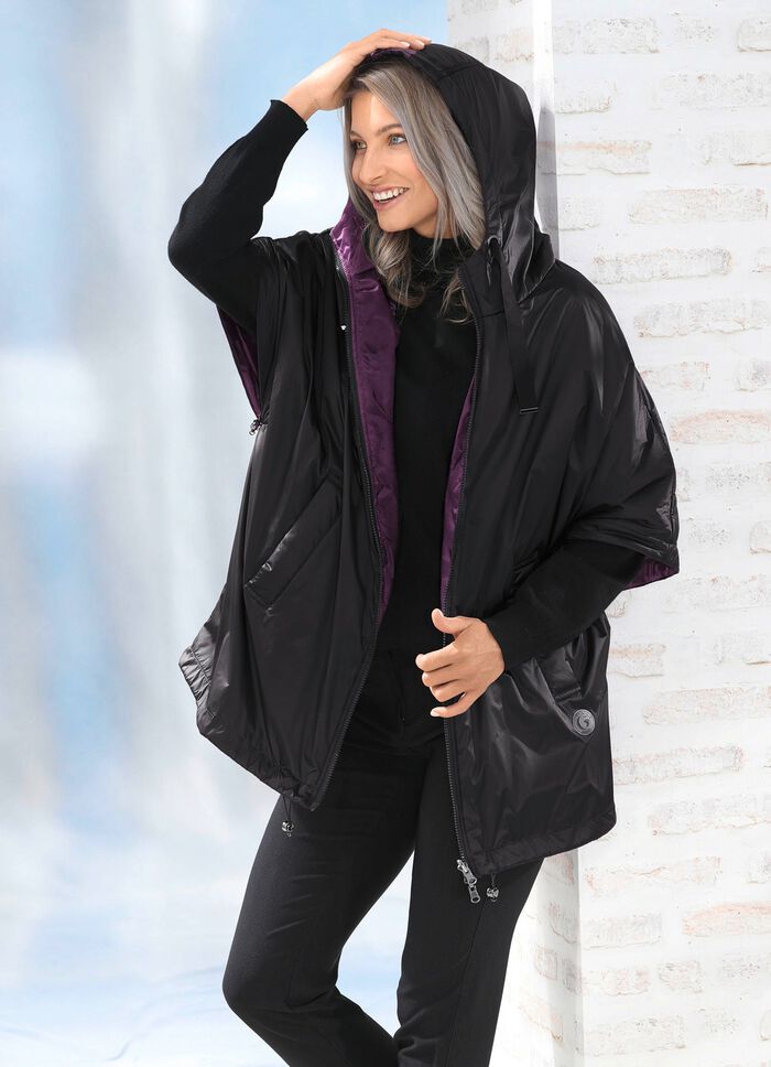 Functionele omkeerbare cape in een oversized look 