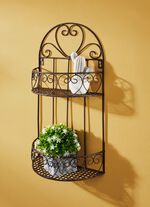 IJzeren wandplank met een antiquarisch karakter 