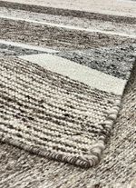 Bruggen en tapijten van natuurlijke materialen 