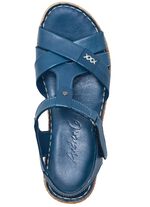 Andrea Conti barsandaal van rundnappaleer 