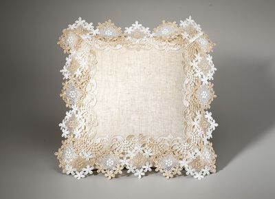 Smaakvolle tafel- en kamerdecoratie met linnen 