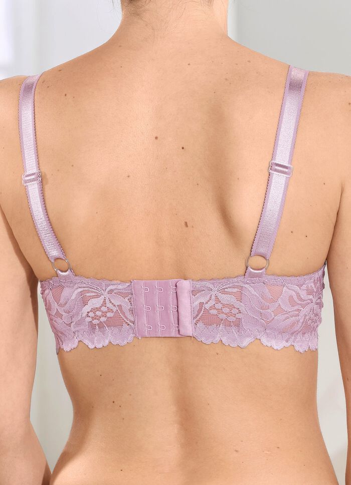 BH gemaakt van delicaat elastisch kant 