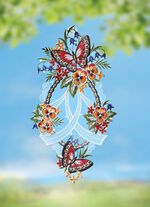 Raamdecoratie vlinder van kantwerk uit Plauen 