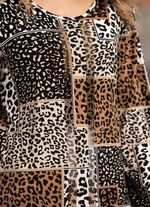 Shirt met uitgebreide strass-versiering 