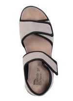 ELENA EDEN sandaal gemaakt van zacht nubuckleer en zwart elastisch materiaal 