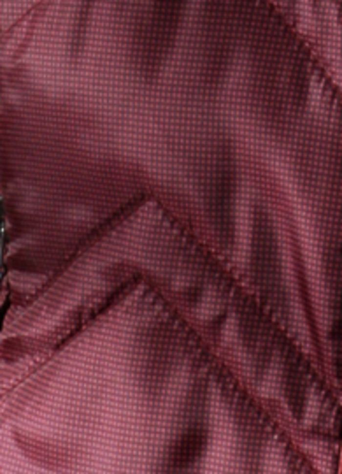 Jas met overlangse zijstiksels 