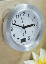 Badkamerklok met digitaal temperatuurdisplay 