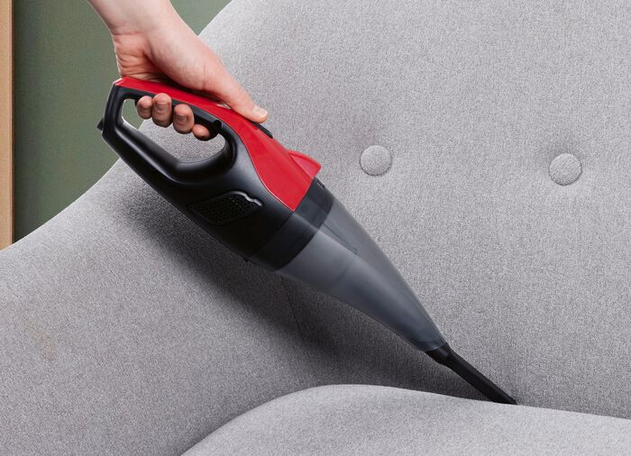 Accu-handstofzuiger &ndash; zuigt eenvoudig vuil en vloeistoffen weg 