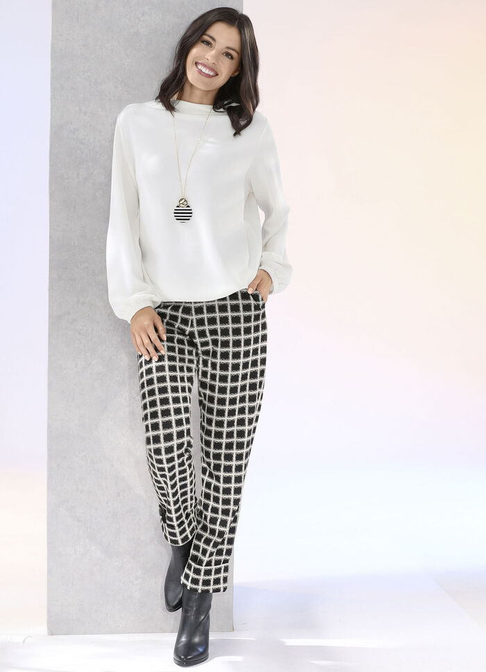 Enkellange broek in een comfortabele wijdte 