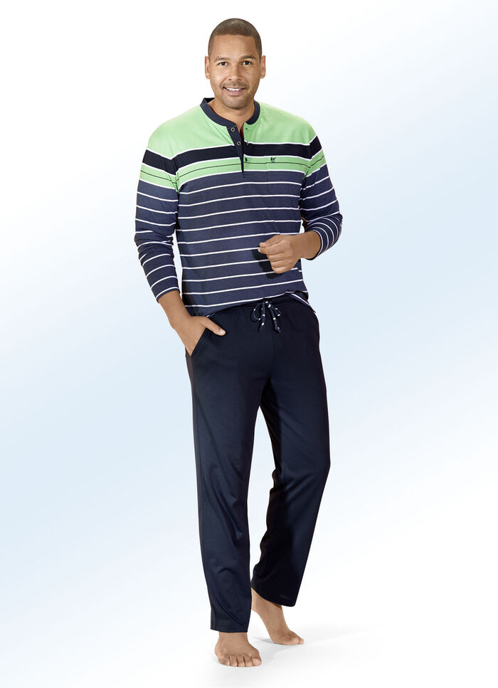 &sbquo;Klima Komfort'-pyjama met knoopsluiting, in het garen geverfd strependessin van Hajo 