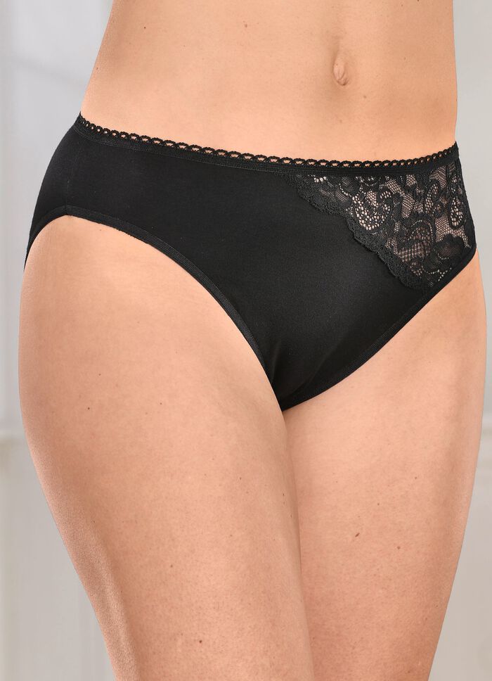 Set van vier slips met mooie elastische kant 