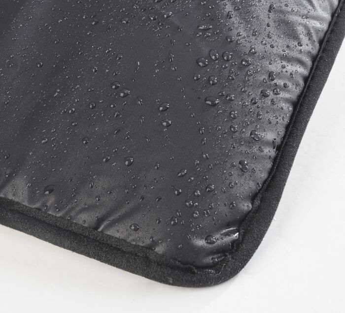 Oprolbaar scheerwollen zitkussen 