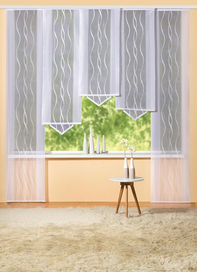 Moderne vitrage met een subtiel golvend patroon 