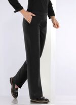 Broek in een modieuze wijdte 