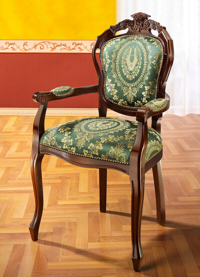 Stoelen met houtsnijwerk en massief beukenhouten frame 