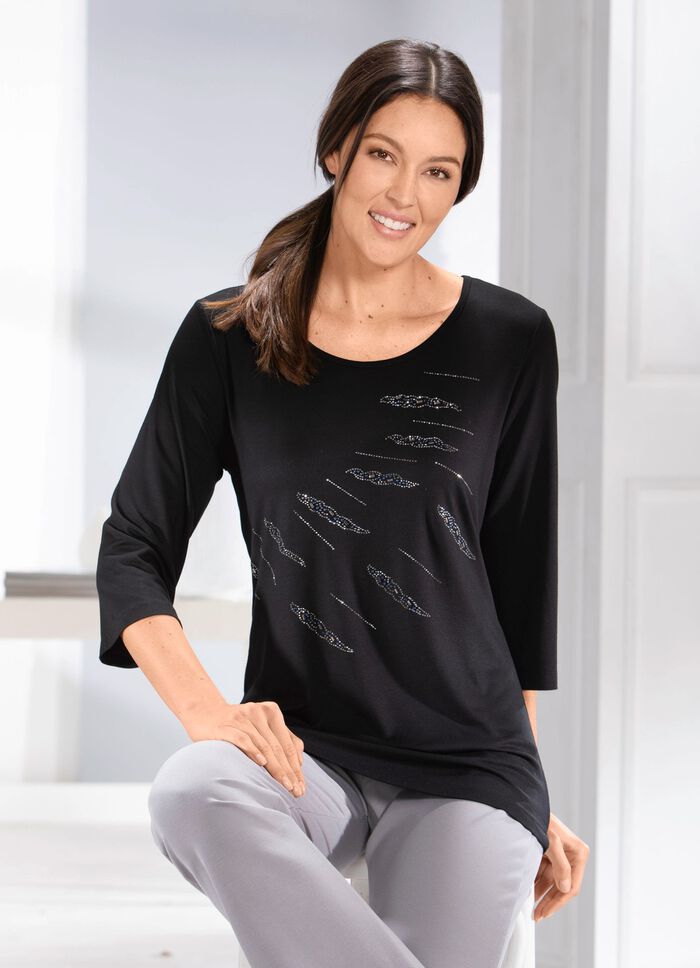 Prachtig shirt met decoratieve platen 