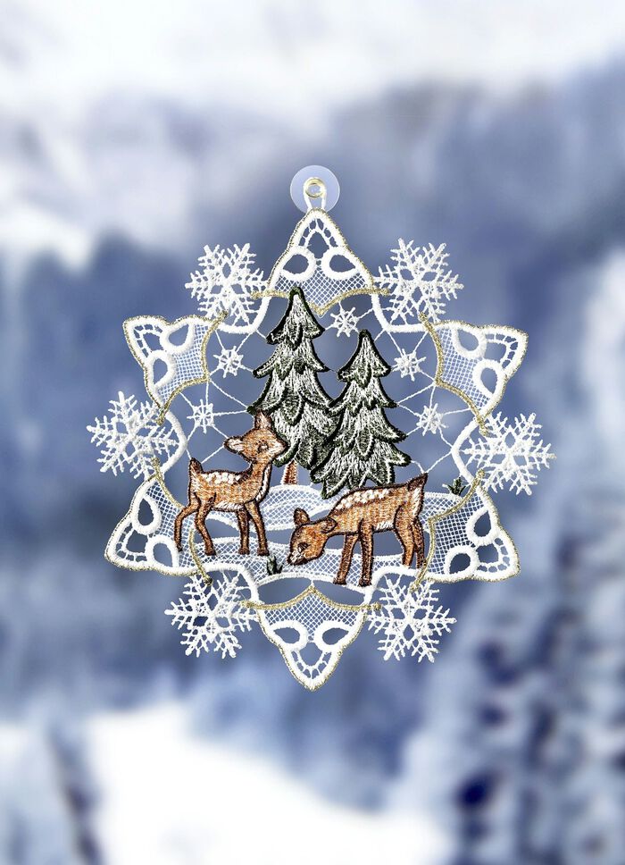 Raamdecoratie van echt kantwerk uit Plauen 