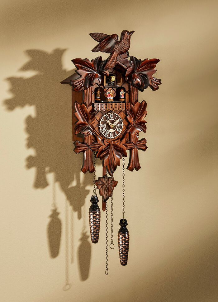 Houten koekoeksklok gemaakt in het Zwarte Woud 