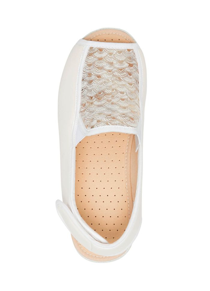 Sandaal gemaakt van elastisch textielmateriaal 