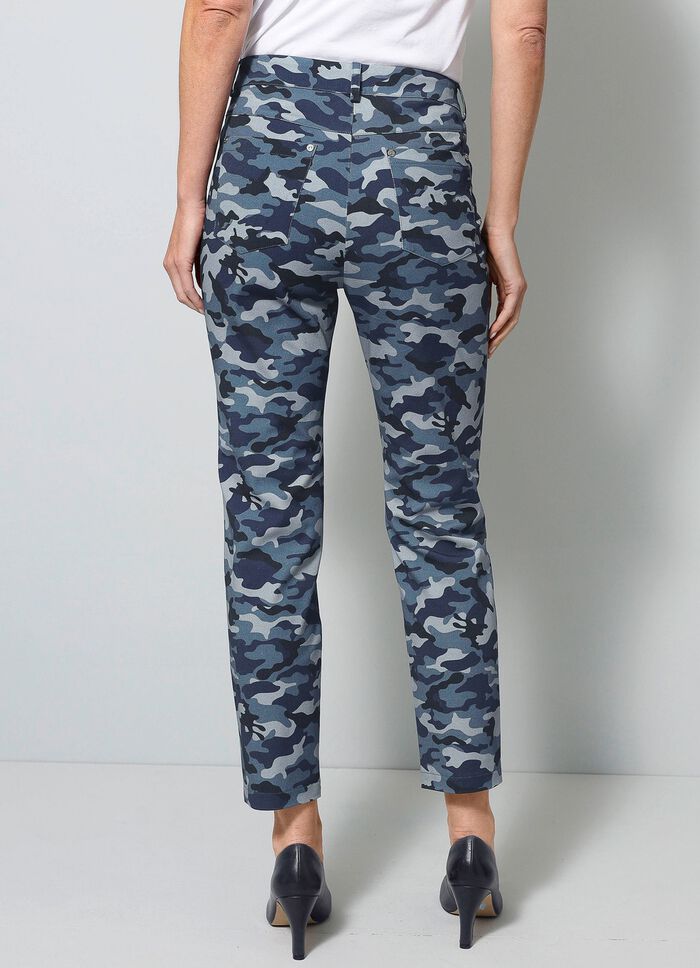 Broek met camouflagepatroon 