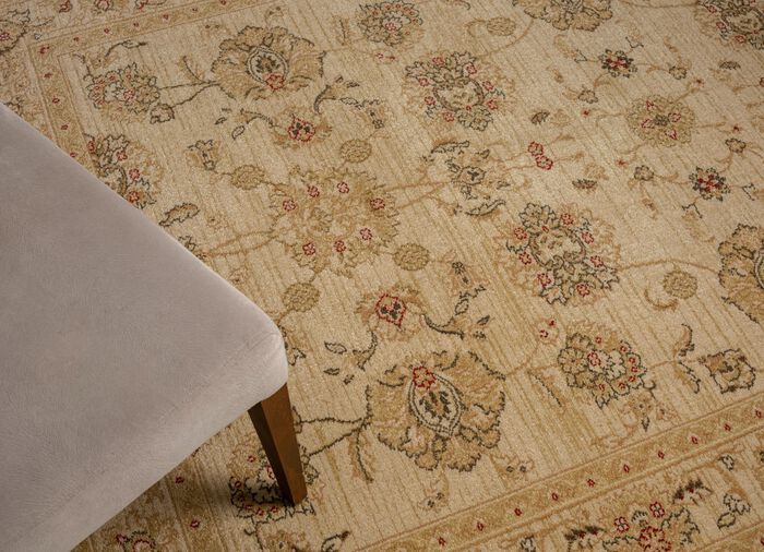 Brug en tapijten met oosterse uitstraling 