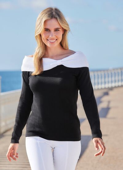 Trui met een Carmen-halslijn 