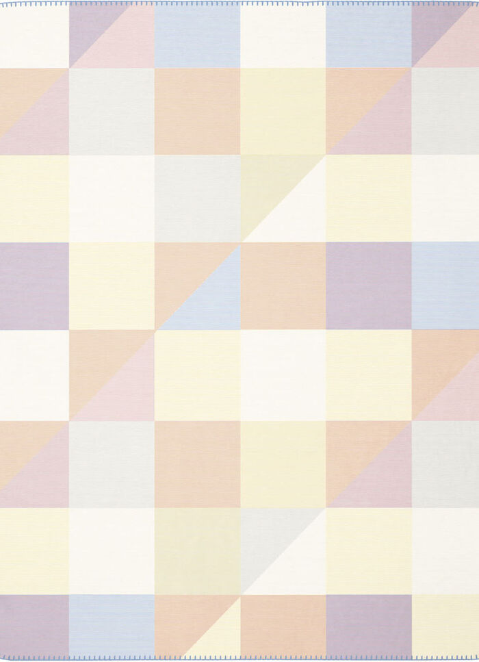 Knuffelzachte deken met moderne kleuren 