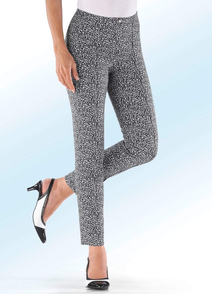 Broek met opvallend dessin 