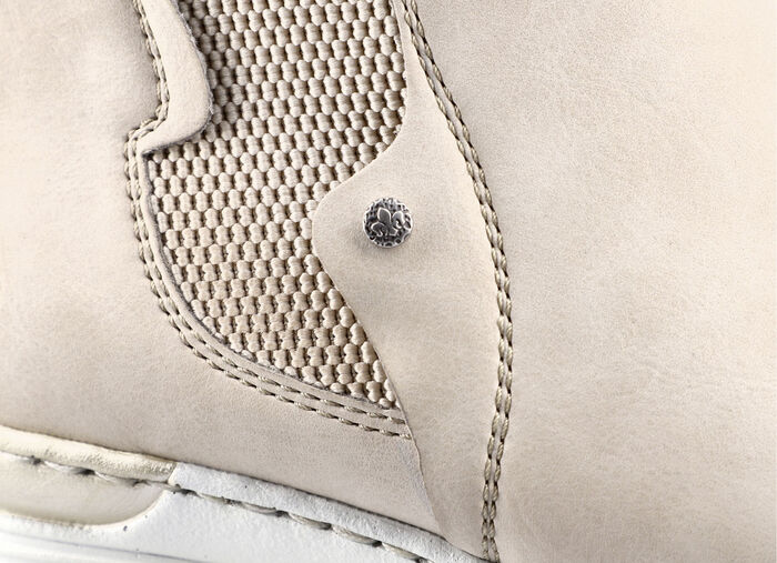Rieker enkellaarzen gemaakt van zacht nubuck materiaal BEIGE