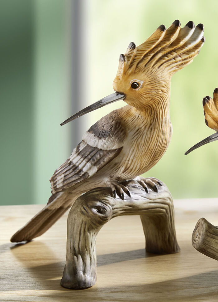 Goebel Vogel van het Jaar 2022 BRUIN-ROOD