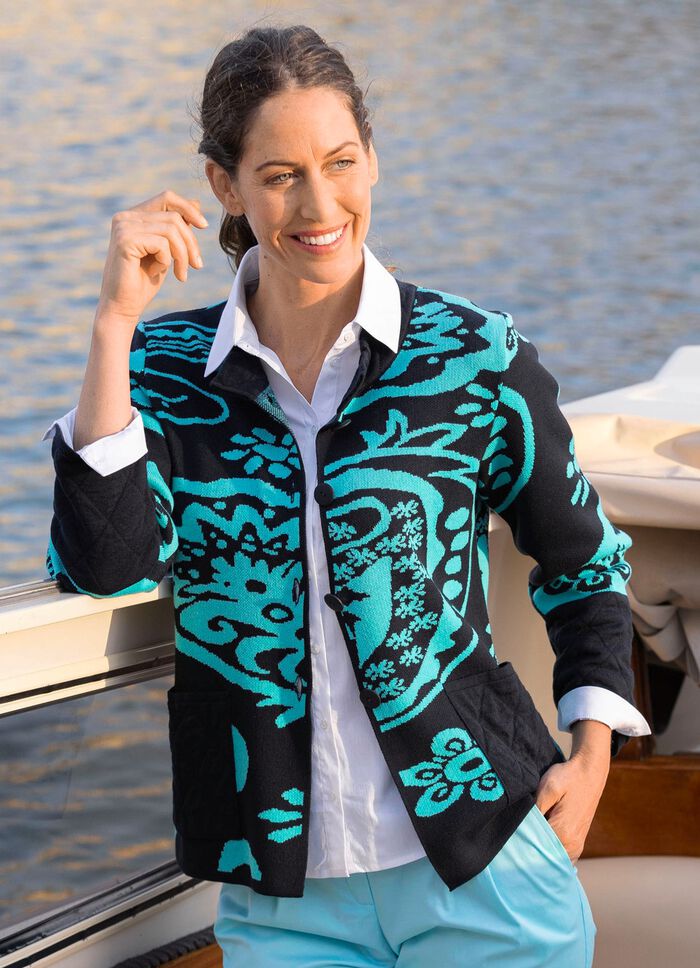 Vest in jacquarddessin 