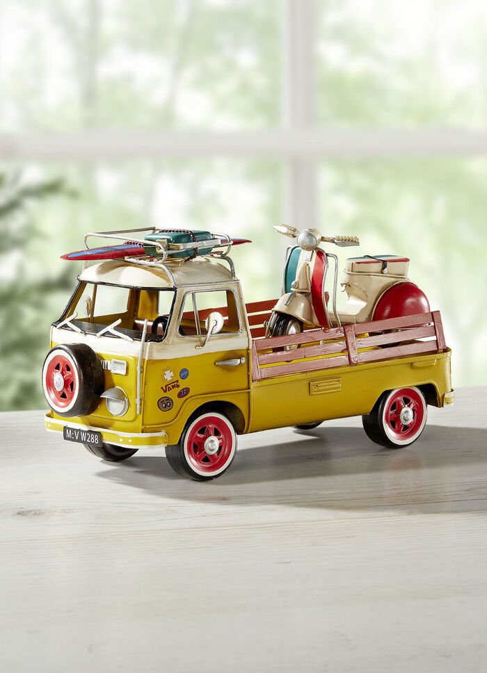 VW Bus T2 met scooter 