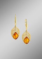 Vergulde oorbellen met barnsteen 