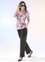 Broek in een modieuze wijdte ZWART