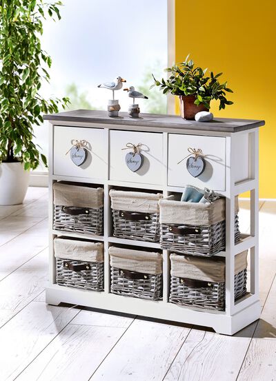 Massief houten ladekast met rieten manden 