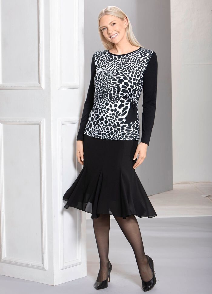 Extravagant overhemd met decoratieve ring en strik 