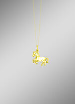 Gouden paardenhanger 