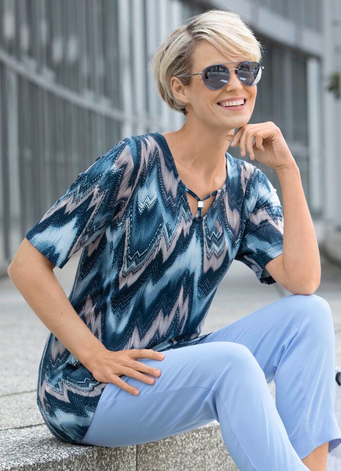 Shirt met ongebruikelijke halslijn 