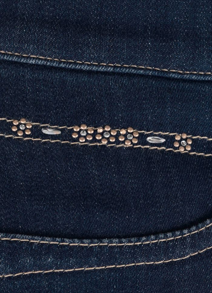 Jeans met subtiele strass-versiering 
