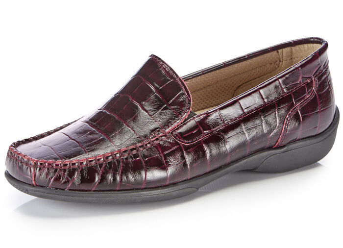 ELENA EDEN mocassinpantoffels van chevreauleer met krokodillenreli&euml;f BORDEAUX