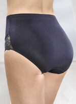 Set van drie slips met kanten inzetstukken 