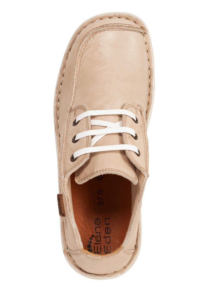 ELENA EDEN veterschoen gemaakt van nappaleer met een gerimpelde structuur 