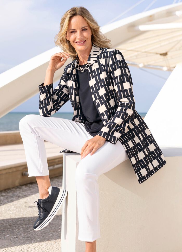 Blazer met interessante halslijnoplossing 